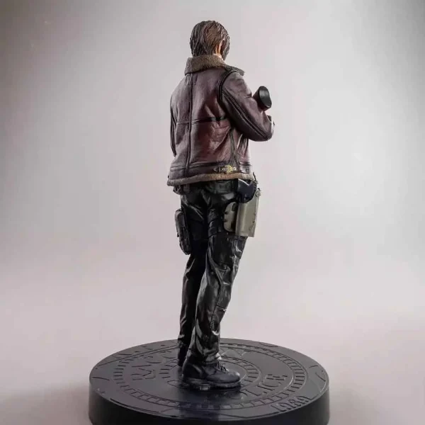 اکشن فیگور رزیدنت اویل لئون کندی Resident Evil Leon Kennedy