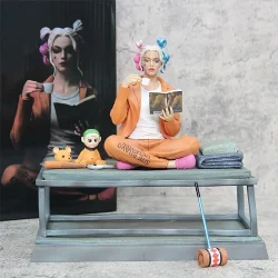 اکشن فیگور هارلی کوئین Harley Quinn Prison Sitting